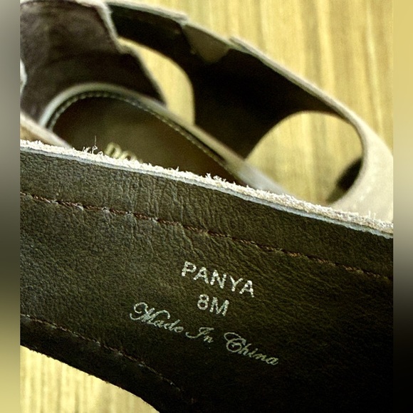 Donald Pliner Panya Cut Out Wedge Sandals Size 8 M LNC - Picture 5 of 7